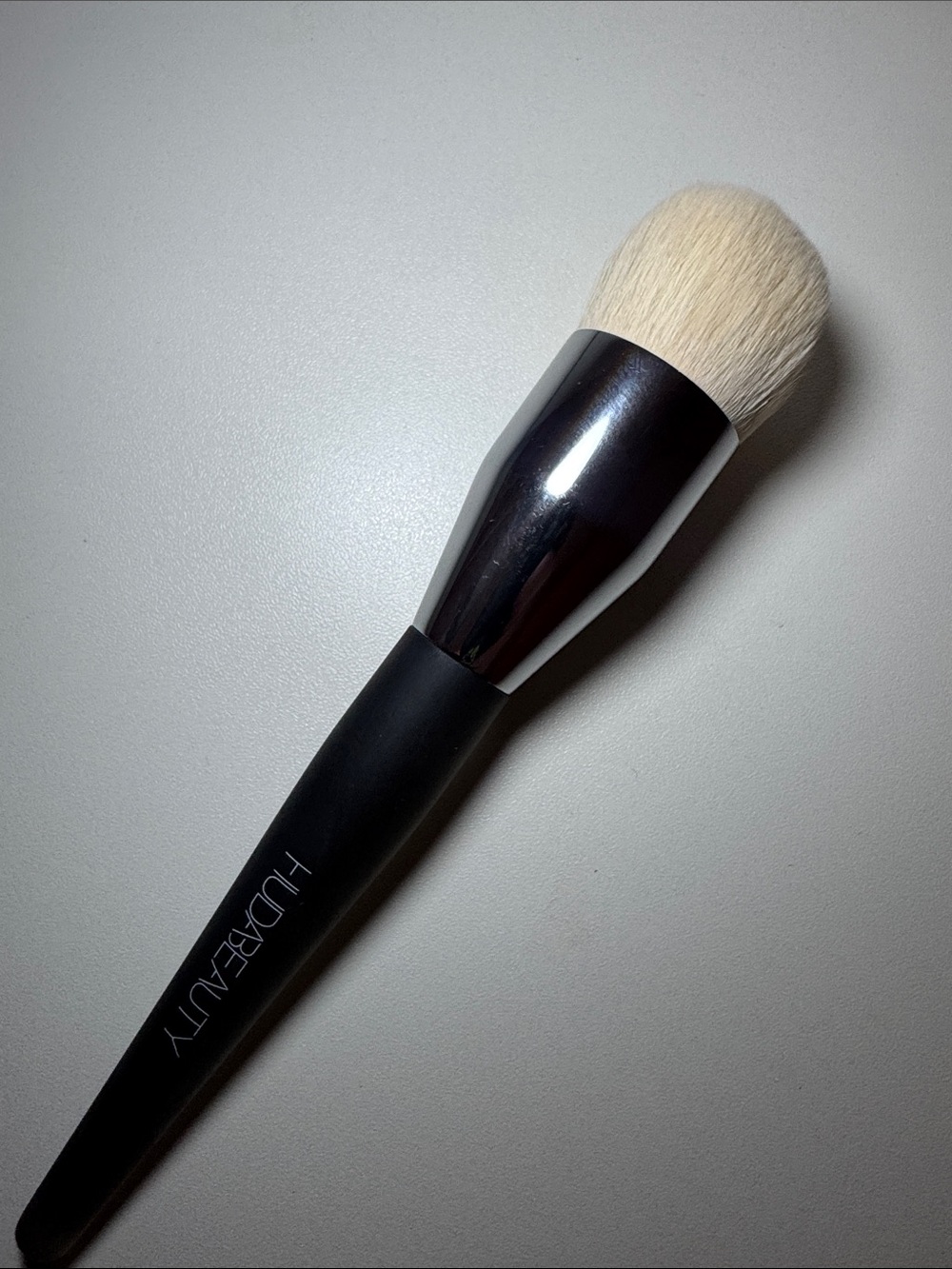 Huda Beauty - Face | Base Brush
